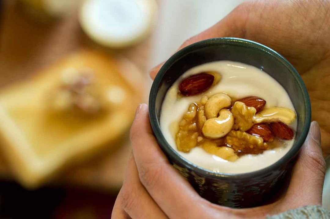 マイハニー　ナッツの蜂蜜漬け　ヨーグルト