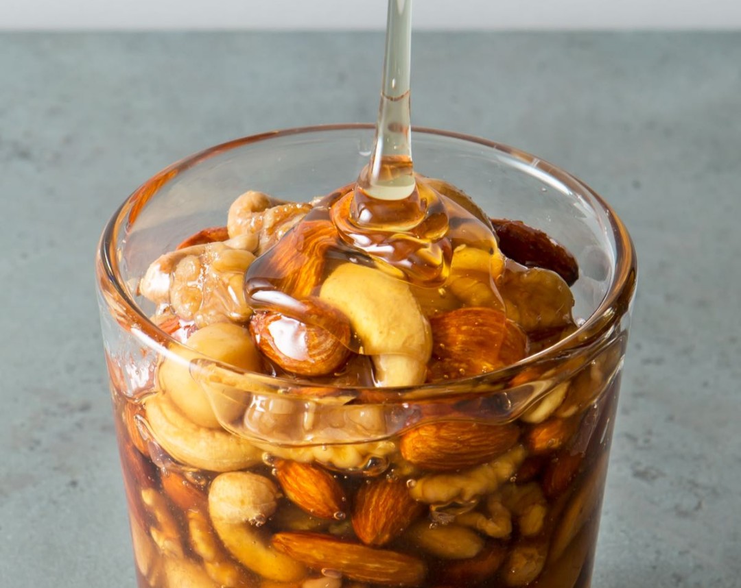 マイハニー　ナッツの蜂蜜漬け　中身