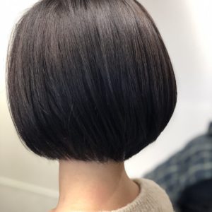 【ミニボブ×うる艶暗髪】子育て世代のママにも大人気♪