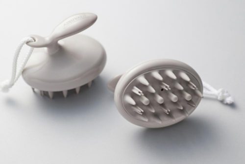 アジュバン　シャンプーブラシ