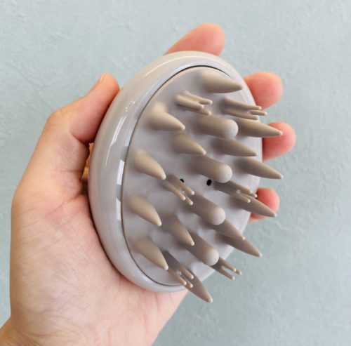 アジュバン　シャンプーブラシ